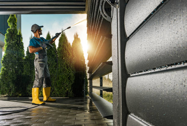 Best Pool Deck Cleaning  in Big Lake, WA